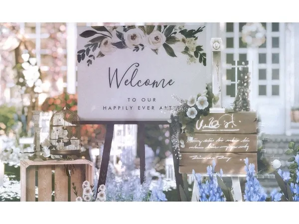 Maxis Match Wedding Signs by AggressiveKitty - The Sims 4 Custom Content